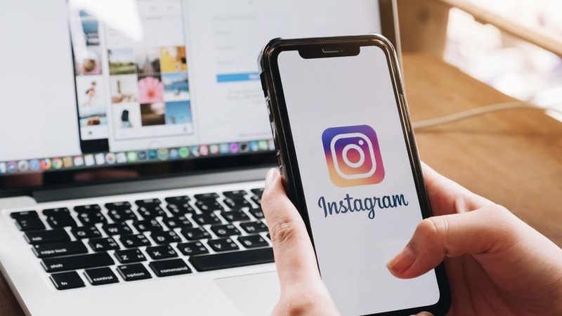 How to log out of Instagram on all devices it's open on